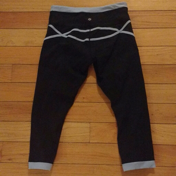 Lululemon leggings - Picture 3 of 4
